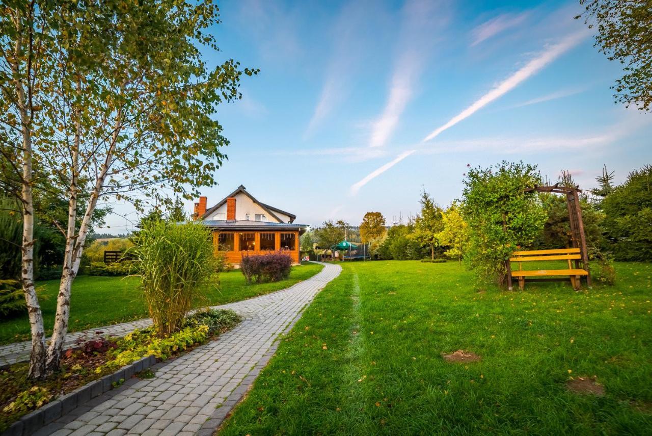 Bieszczadzki Osrodek Wypoczynkowo Konferencyjny Danfarm Hotel Ustrzyki Dolne Exterior photo