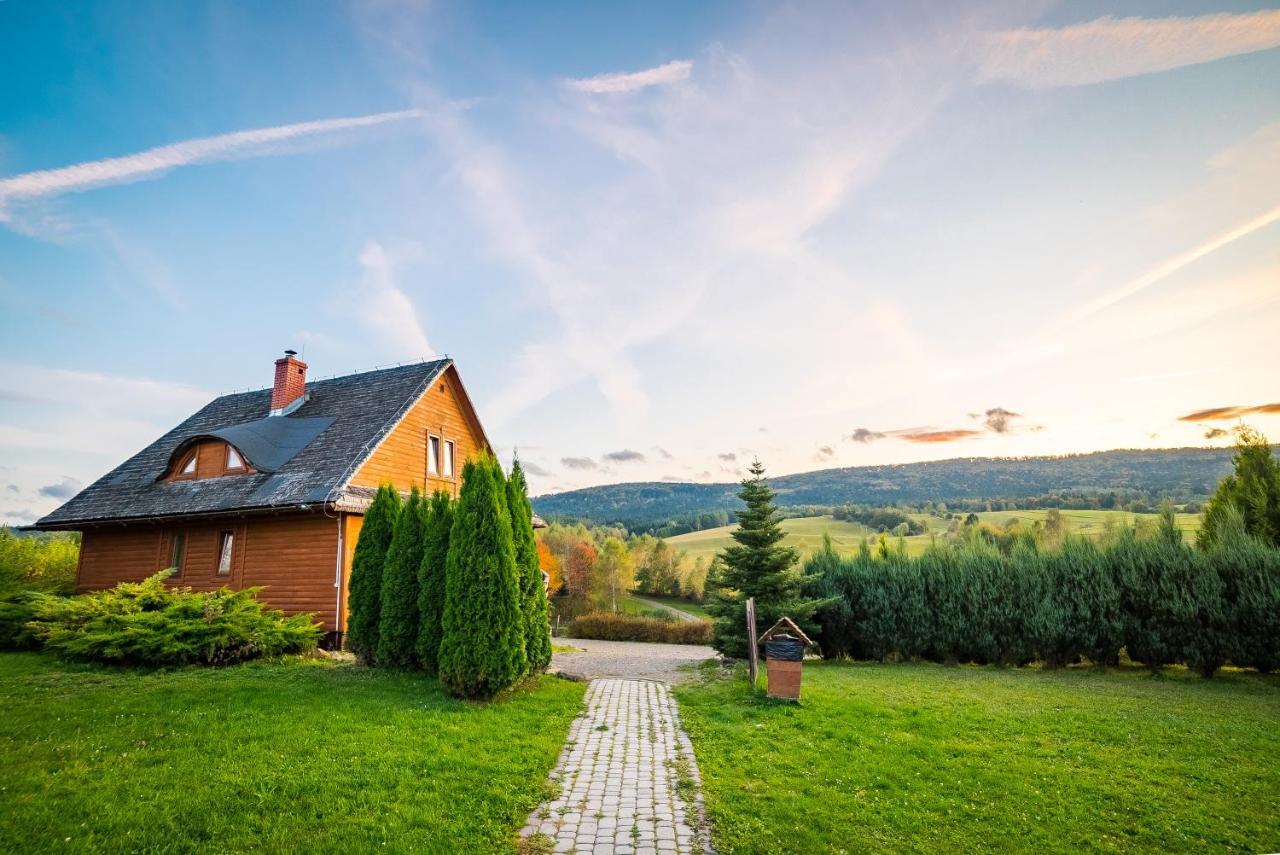 Bieszczadzki Osrodek Wypoczynkowo Konferencyjny Danfarm Hotel Ustrzyki Dolne Exterior photo