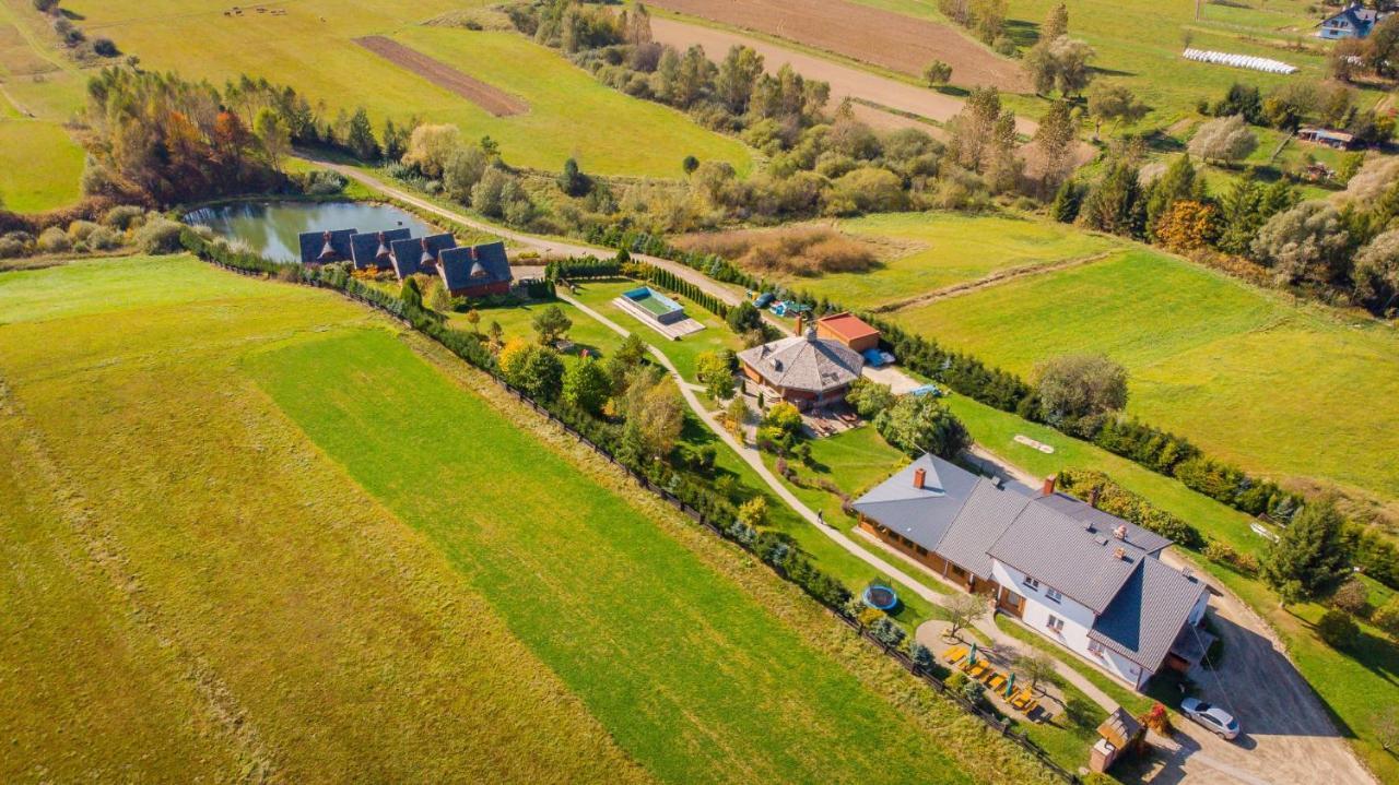 Bieszczadzki Osrodek Wypoczynkowo Konferencyjny Danfarm Hotel Ustrzyki Dolne Exterior photo