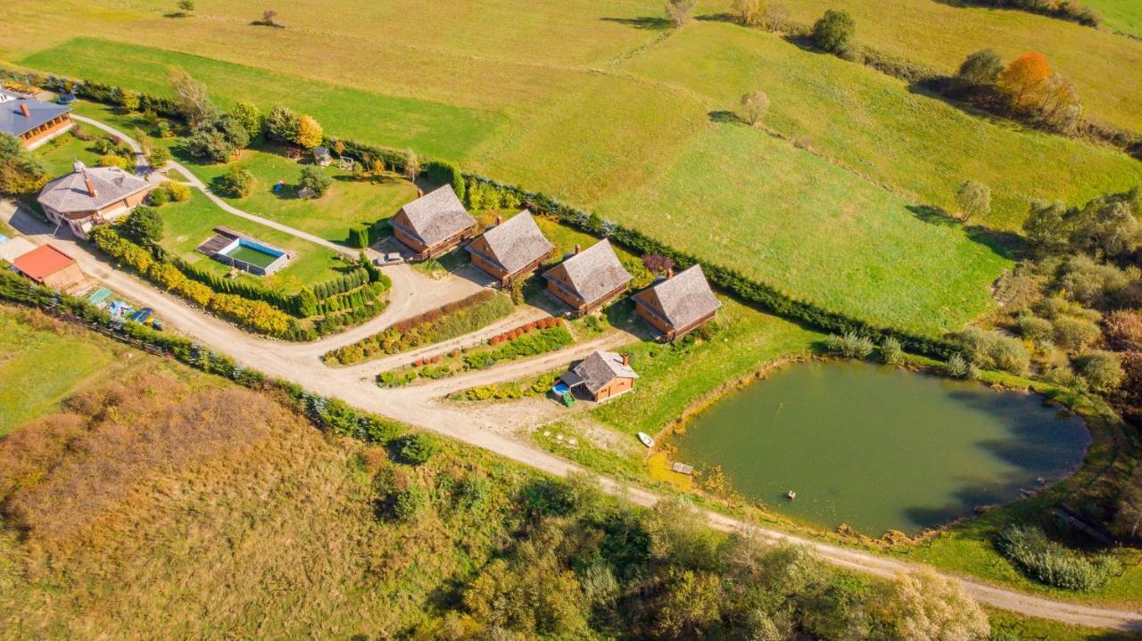 Bieszczadzki Osrodek Wypoczynkowo Konferencyjny Danfarm Hotel Ustrzyki Dolne Exterior photo